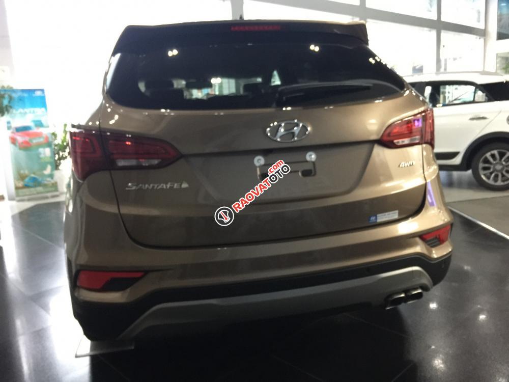 Hyundai Tây Hồ - Hyundai Santa Fe 2018 bản đặc biệt 4WD - Khuyến mãi cho khách hàng 70tr - LH: 0912139123-5