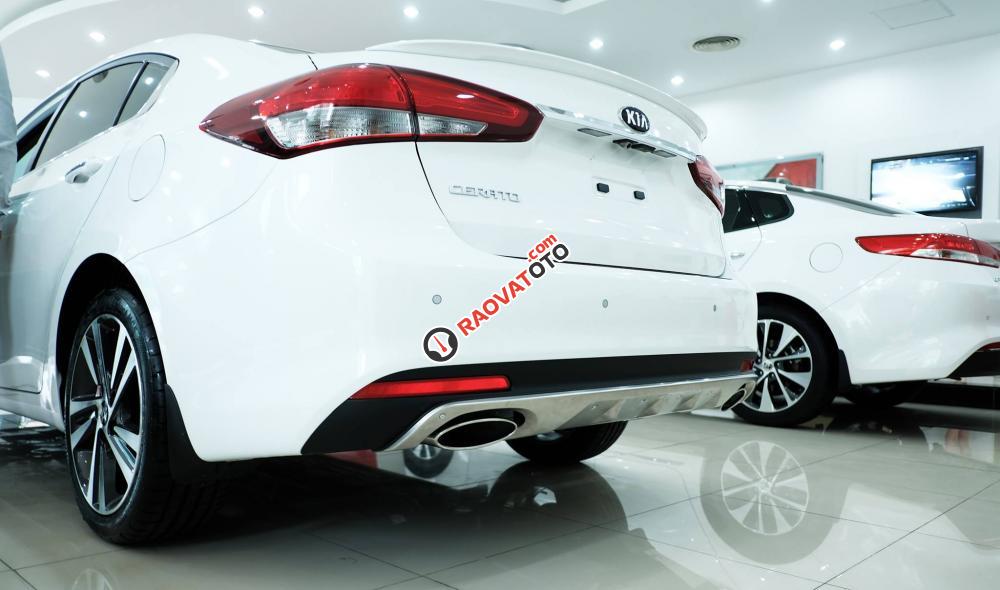 Kia Cerato 2017, sở hữu ngay chỉ với 100 triệu, lãi suất ưu đãi - Khuyến mãi cực hấp dẫn - LH 0932 009 722-3