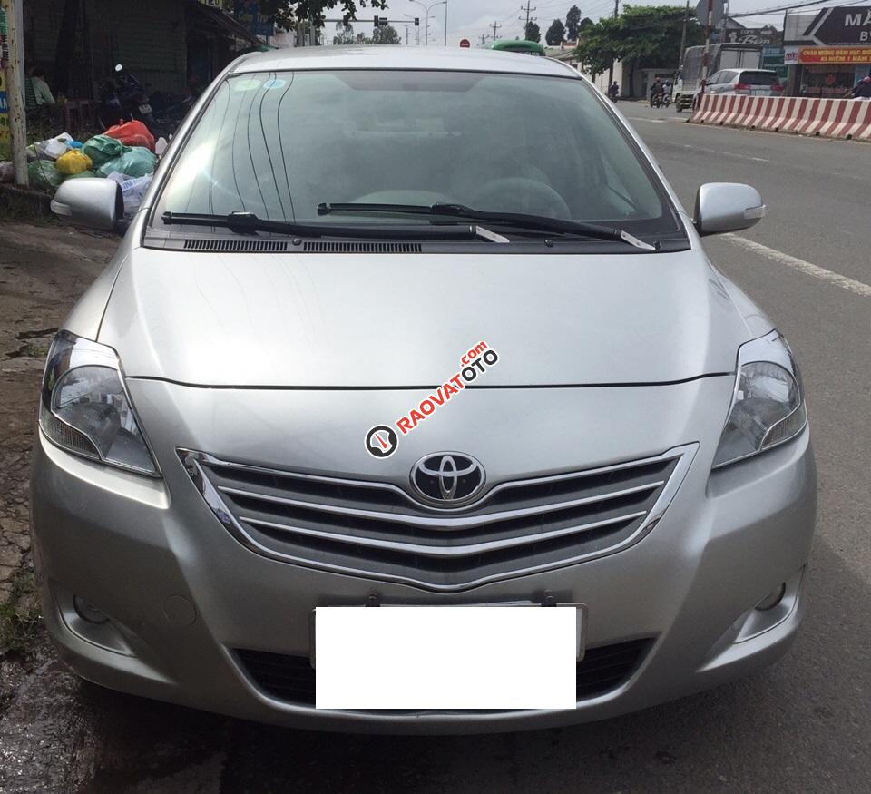 Bán xe Toyota Vios 1.5G năm 2011, màu bạc số tự động-0