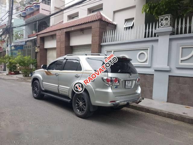 Bán Toyota Fortuner sản xuất 2015, màu bạc  -1