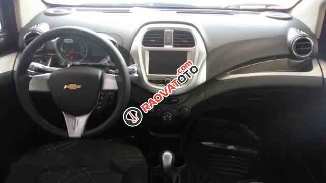 Bán xe Chevrolet Spark LS đời 2017, màu đỏ -4