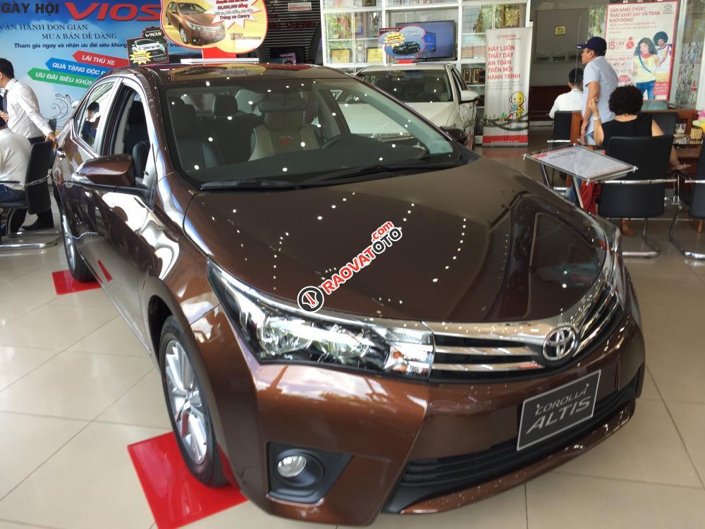 Toyota Altis 1.8G CVT - ưu đãi 30 triệu khi mua trong T12-2017-3