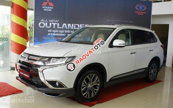 Bán Mitsubishi Outlander Đà Nẵng, bán xe 7 chỗ 2.0, CKD, hỗ trợ vay 90%, liên hệ: Lê Nguyệt: 0911.477.123-1