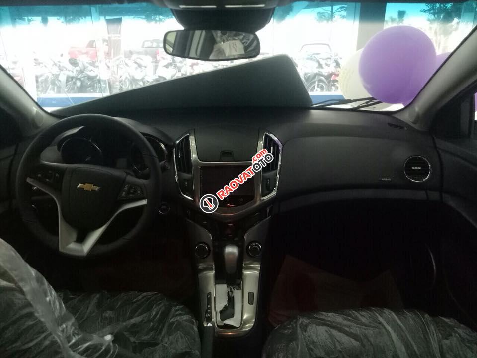 Bán Chevrolet Cruze sản xuất 2017, giá tốt-2