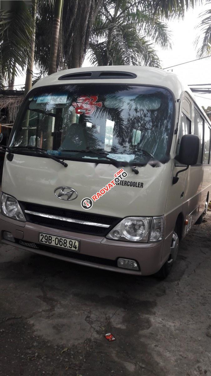 Cần bán gấp Hyundai County đời 2014, màu vàng, xe nhập, giá tốt-0