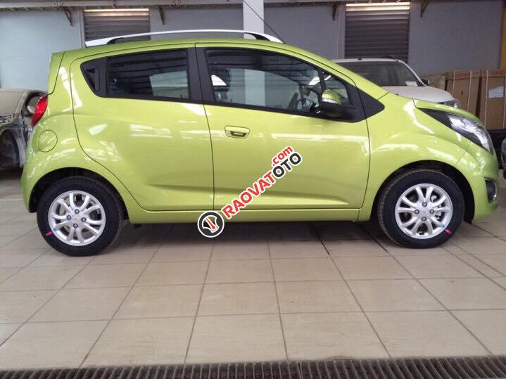 Chevrolet Spark LT mẫu 2017, ưu đãi 20 triệu, bảo hành chính hãng 3 năm, LH Nhung 0907148849-1