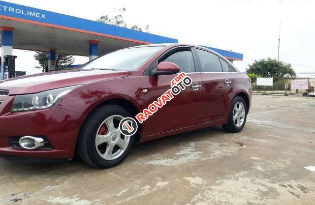 Bán ô tô Chevrolet Cruze LTZ đời 2011, màu đỏ chính chủ, giá 335tr-5
