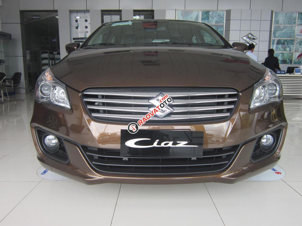 Cần bán Suzuki Ciaz model 2017, giảm giá đến 92tr, chỉ cần 120tr giao xe ngay-0