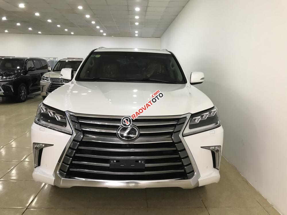 Bán Lexus LX570 sản xuất và đăng ký 2016, xe full options, đi 5000km như mới tinh-0