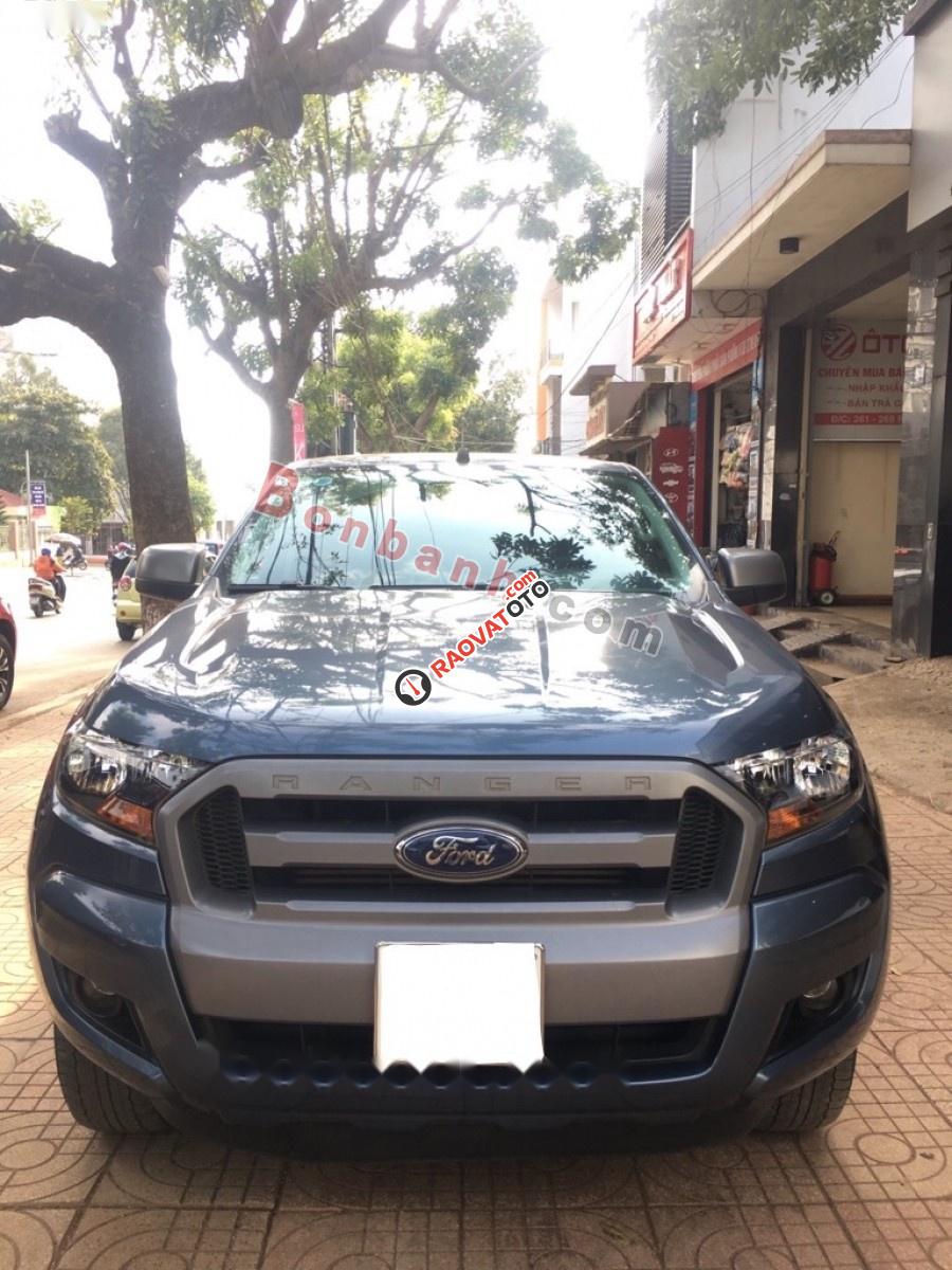 Cần bán gấp Ford Ranger XLS 2.2MT năm 2016, màu xanh lam, nhập khẩu nguyên chiếc, giá chỉ 550 triệu-0