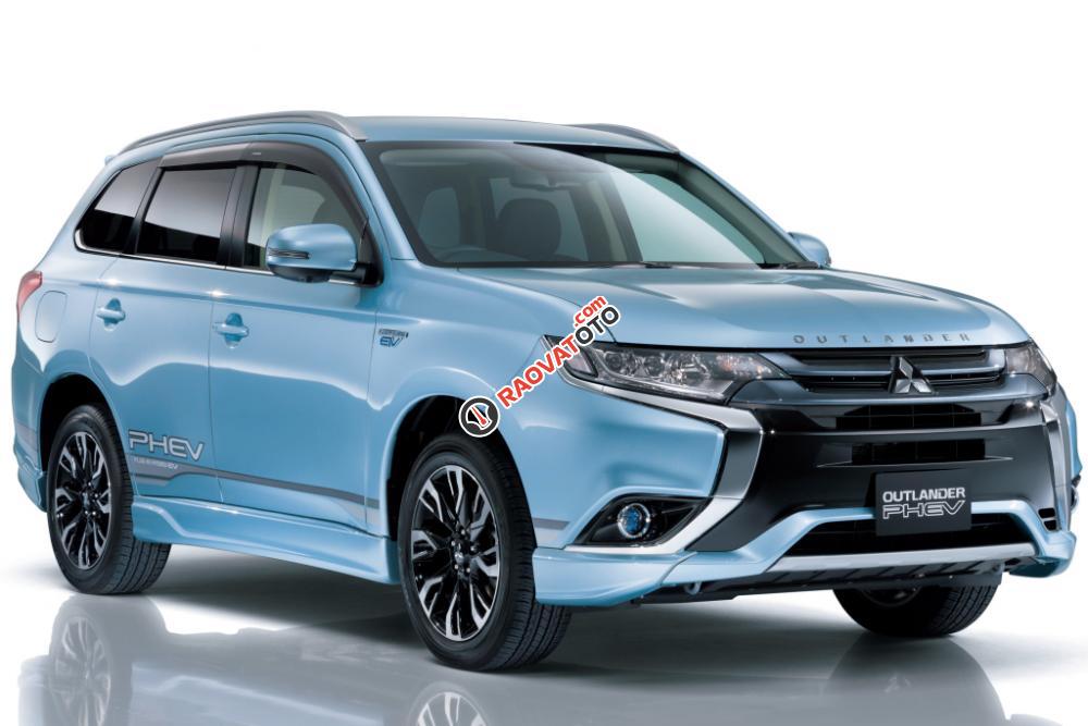 Bán xe Mitsubishi Outlander 2017 tại Quảng Bình, Quảng Trị, Huế, đủ màu, giá tốt. Hotline: 0911.37.2939-3