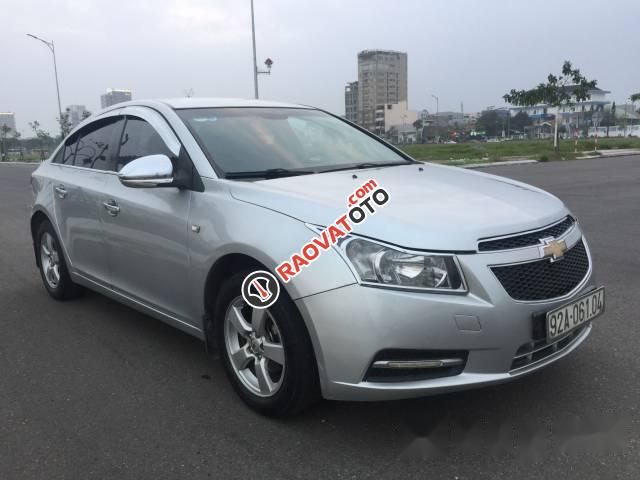 Chính chủ bán xe Chevrolet Cruze LS 1.6 MT đời 2010, màu bạc-3