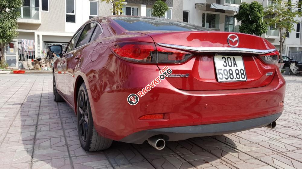 Cần bán xe Mazda 6 2.0AT đời 2015, màu đỏ-4