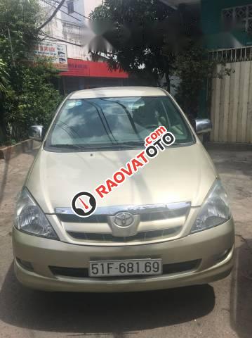 Bán lại xe Toyota Innova G đời 2006, màu bạc, giá 335tr-1