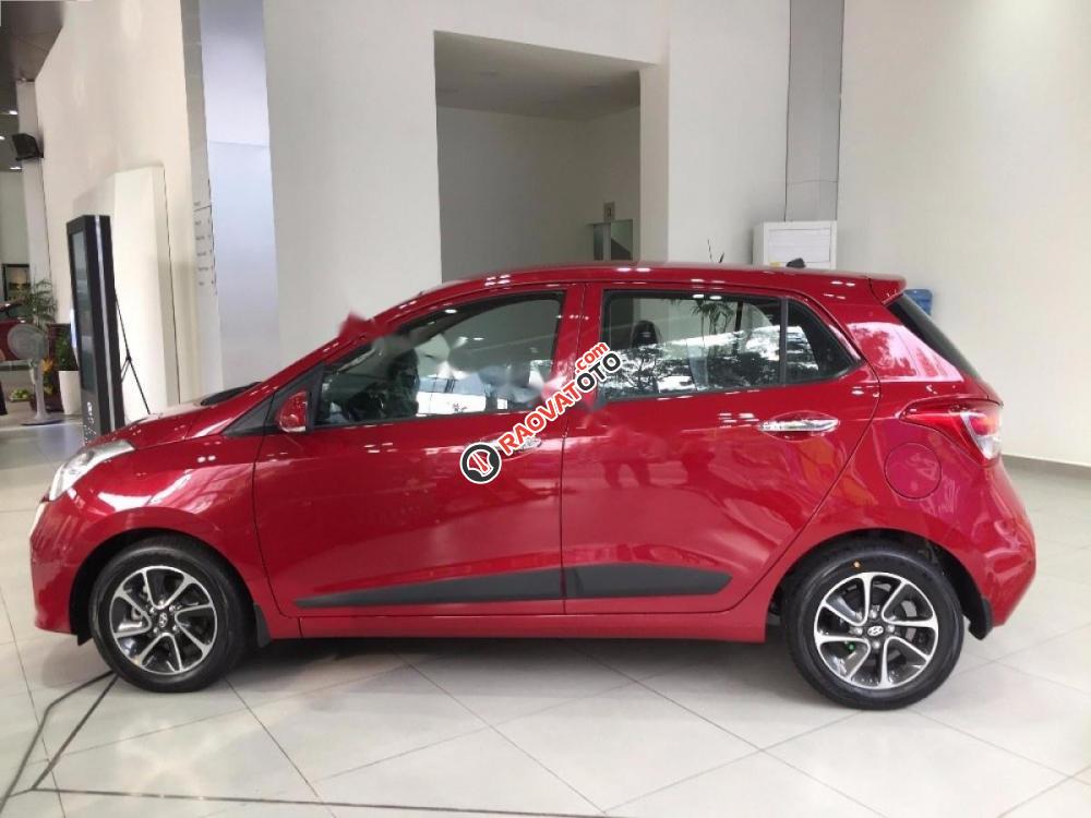 Bán xe Hyundai Grand i10 1.0 AT đời 2017, màu đỏ-2