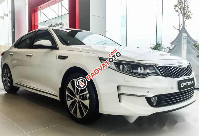 Bán xe Kia Optima GAT năm 2016, màu trắng-2