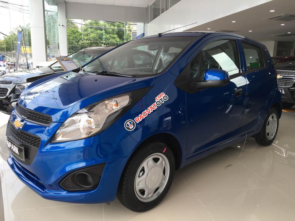 Sở hữu ngay Chevrolet Spark LS với gói quà tặng hấp dẫn, vay đến 100% giá trị xe-1