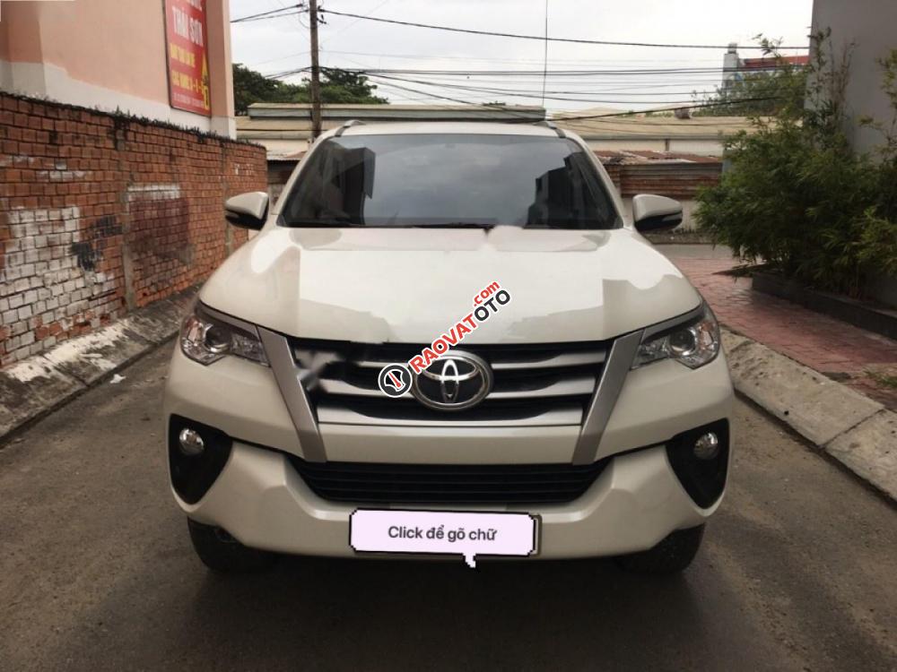 Cần bán lại xe Toyota Fortuner đời 2017, màu trắng, nhập khẩu, chính chủ-1