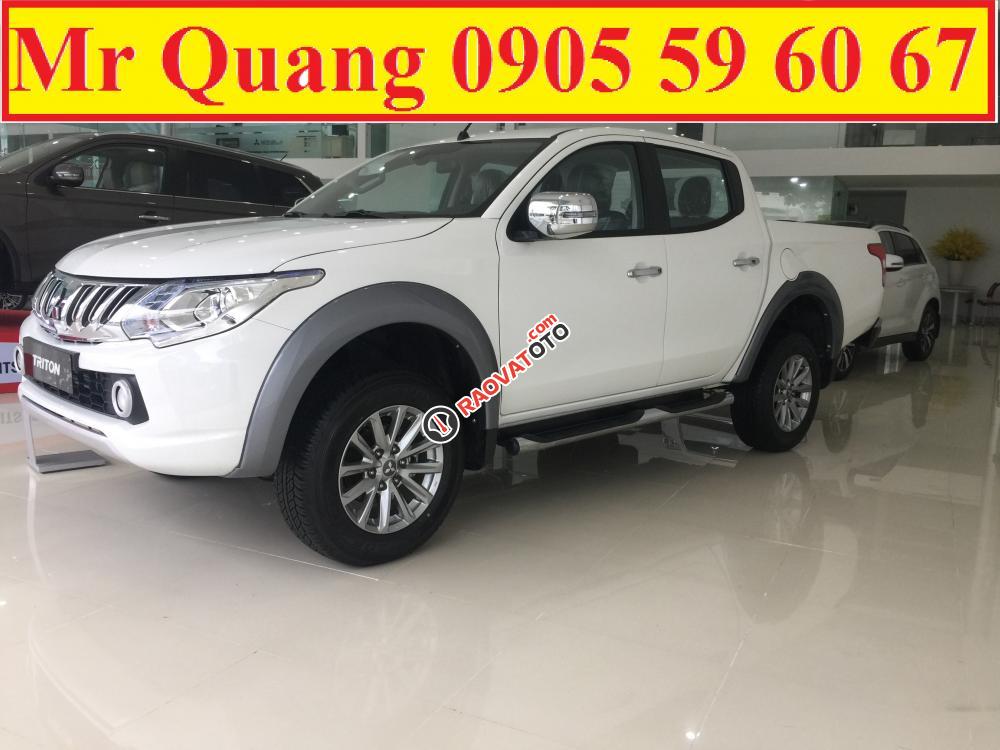 Bán Mitsubishi Triton tại Đà Nẵng, màu trắng, nhập khẩu Thái Lan, xe giao ngay, LH Quang 0905596067-0