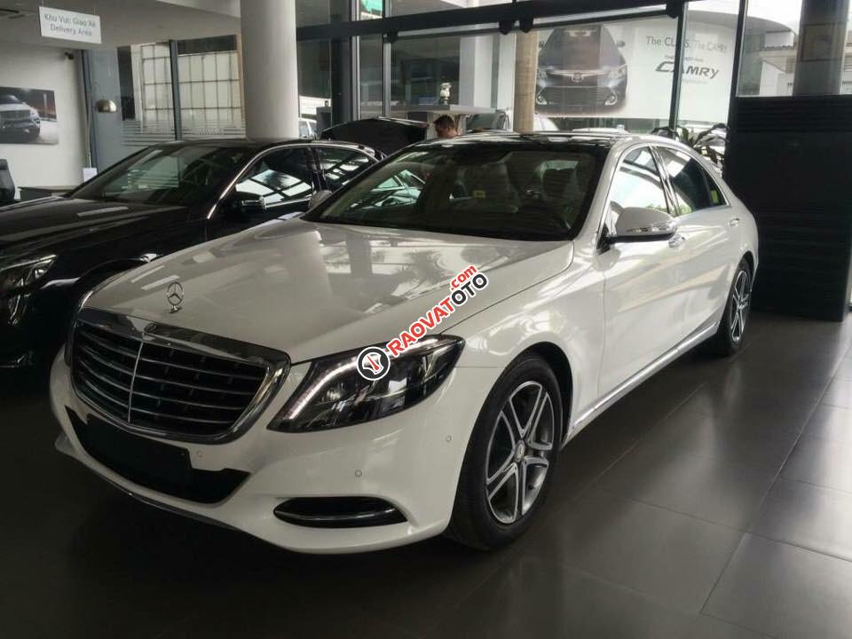 Hàng hiếm S400L màu trắng, nội thất vàng giao xe ngay-1