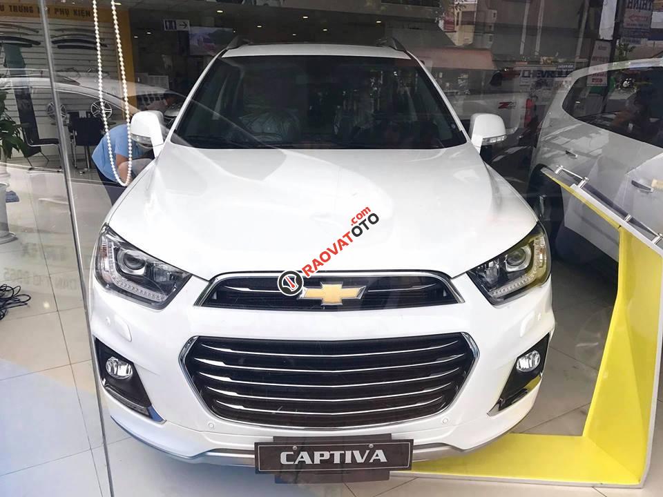 Chevrolet Captiva Revv 2.4L, hỗ trợ vay, trả trước 10%, ưu đãi 20 triệu, giao xe tận nhà Nhung 0975768960-0