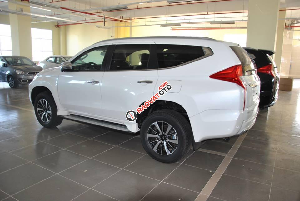 Cần bán xe Mitsubishi Pajero Sport 2017 nhập khẩu nguyên chiếc, khuyến mãi trong tháng 3/2018 tại Quảng Bình-2