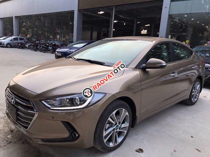 Bán Hyundai Elantra 1.6 MT đời 2018, màu vàng 0961917516 hoặc 0888559339-0