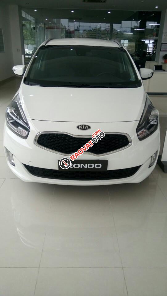 Bán xe Kia Rondo GAT đời 2018, màu trắng, hỗ trợ trả góp - LH: 0989.240.241-4