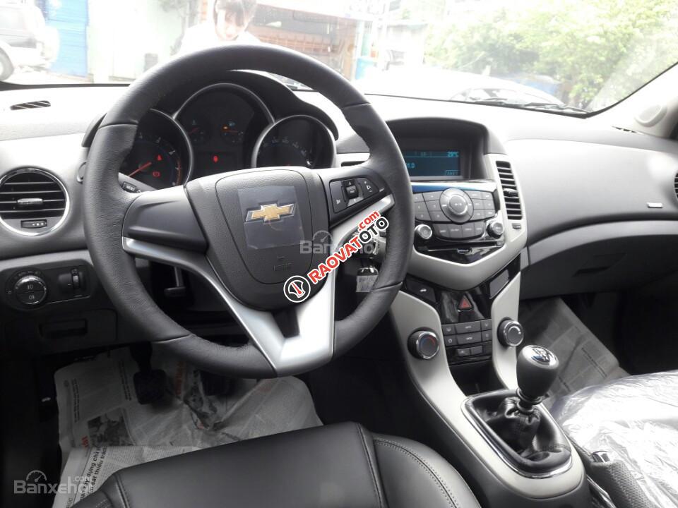 Cần bán Chevrolet Cruze LT 1.6l, đủ màu đưa trước chỉ 80 triệu, bao hồ sơ vay ngân hàng chỉ cần gọi 0934022388-1