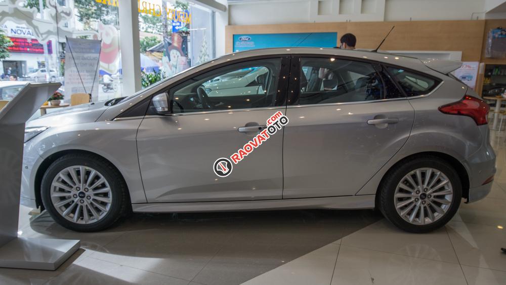 Ford Focus Trend khuyến mãi tối đa - hỗ trợ ngân hàng lên đến 80% cùng nhiều quà tặng hấp dẫn-2