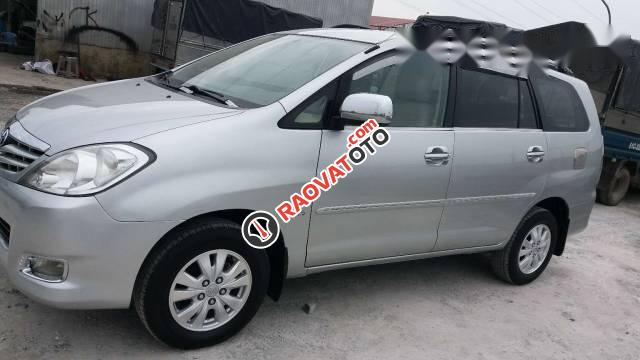 Bán xe Toyota Innova 2010, màu bạc, giá 445tr-2