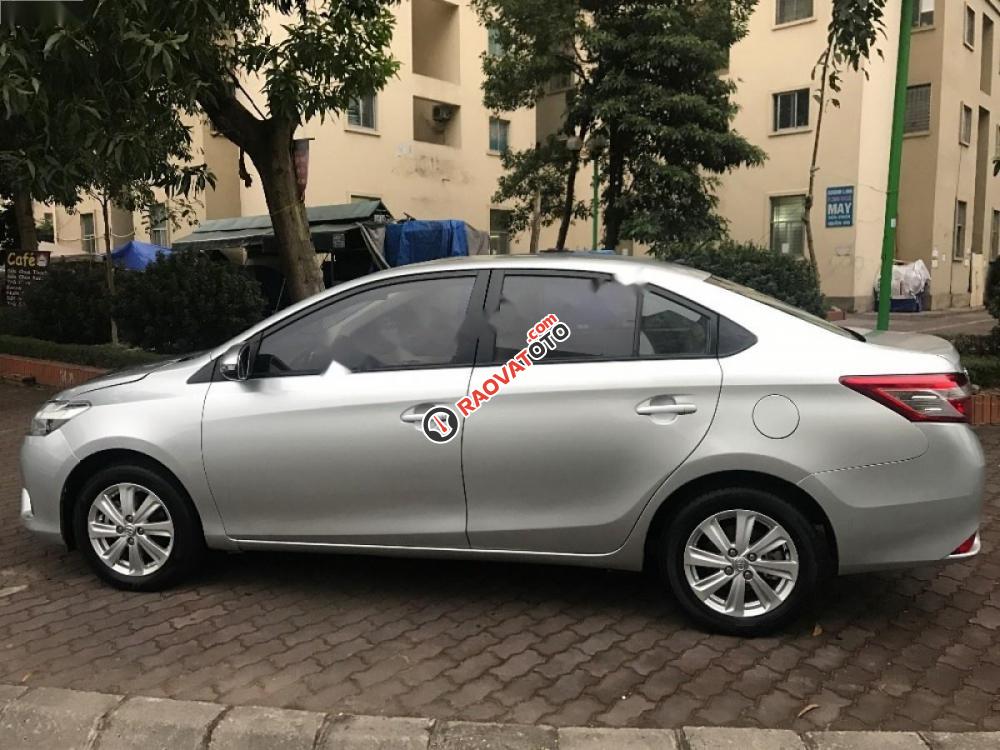 Cần bán lại xe Toyota Vios E đời 2015, màu bạc, 468tr-1