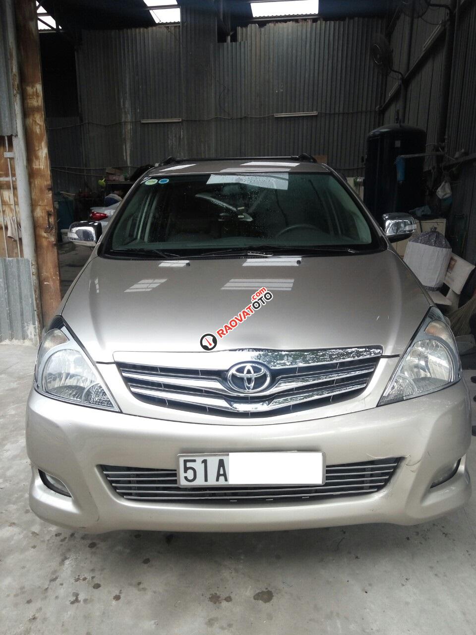 Bán Toyota Innova V 2.0AT, 2011, biển SG, xe gia đình đi kỹ, có NH hỗ trợ góp 60%-0