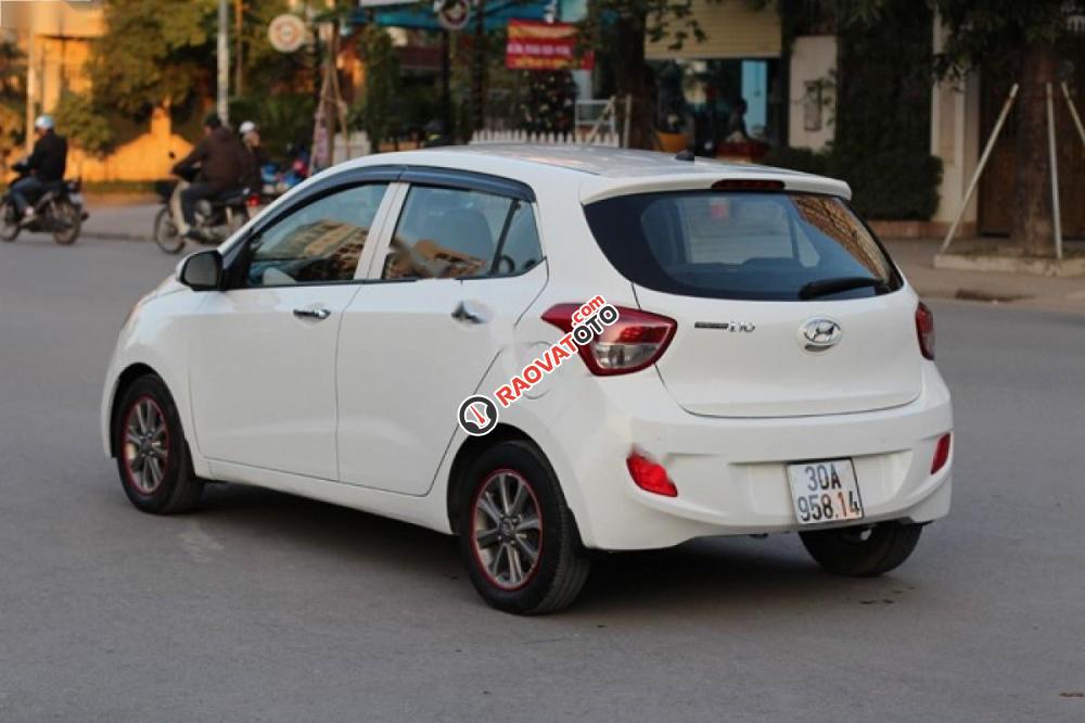 Bán xe Hyundai Grand i10 năm 2015, màu trắng, nhập khẩu chính chủ-3