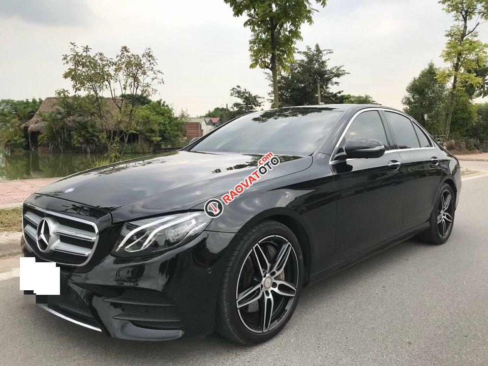 Mercedes E300 AMG mới 99.99%, màu đen, nội thất da bò, sản xuất 2017-1