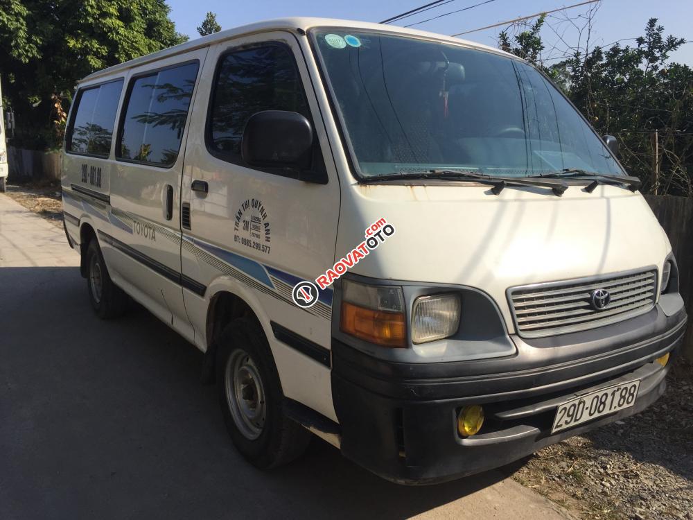 Bán ô tô Toyota Hiace sản xuất 2002, màu trắng, nhập khẩu nguyên chiếc-0