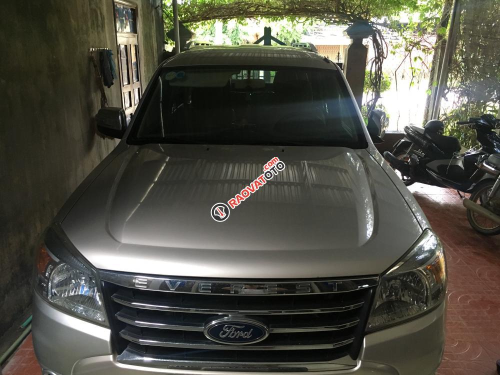 Ford Everest 2010 số sàn, máy dầu, màu hồng phấn-1