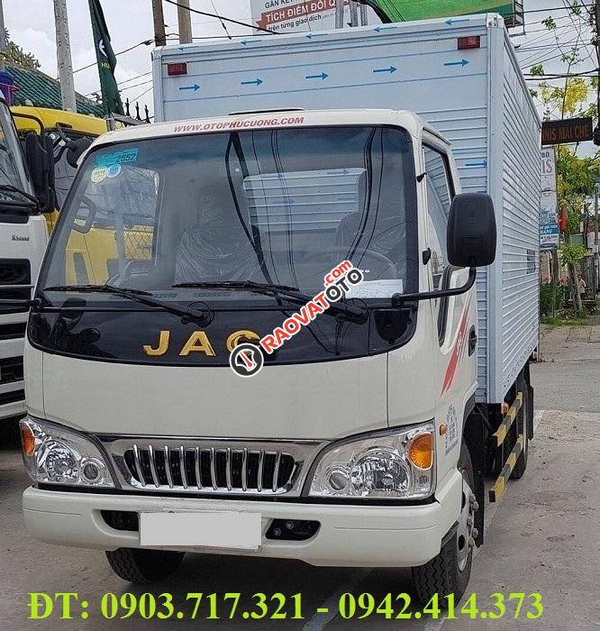 Bán xe tải Jac 2T5 chất lượng Isuzu Nhật Bản, hạ tải chạy vào thành phố, giao xe ngay-1