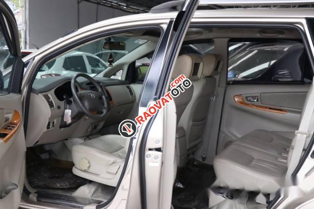 Bán Toyota Innova V 2.0AT 2011, giá 486tr-3