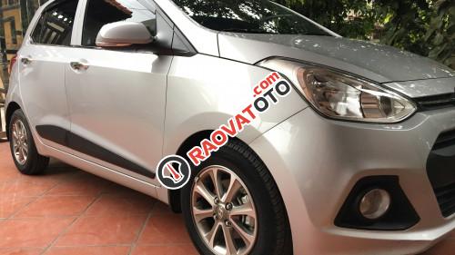 Bán xe Hyundai Grand i10 1.0AT đời 2016, màu bạc, 380 triệu-4