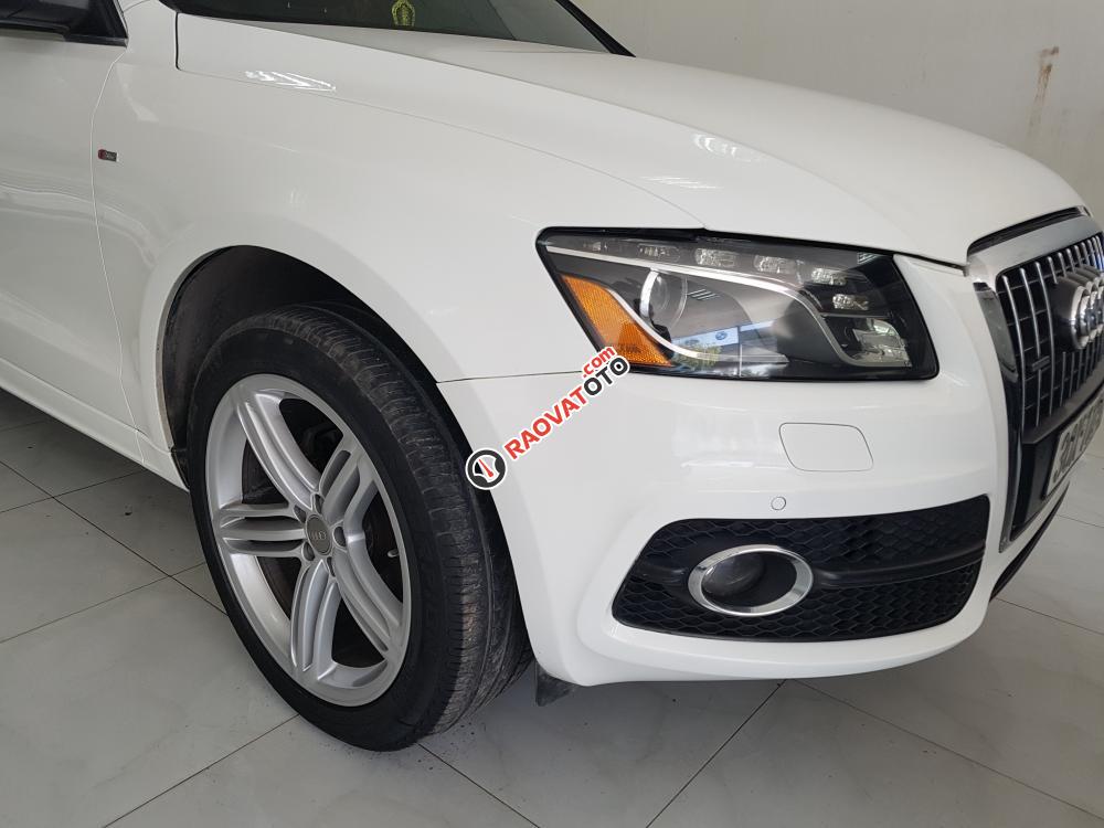 Cần bán xe Audi Q5 3.2 Sline đời 2009, màu trắng, chính chủ từ đầu đi cực ít-2