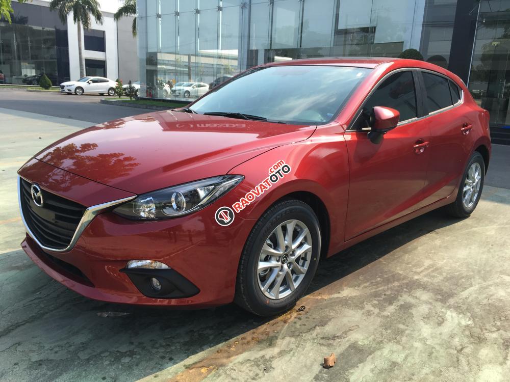 Cần bán xe Mazda 3 1.5L Hatchback 2017, hỗ trợ trả góp 80% cùng nhiều quà tặng-2