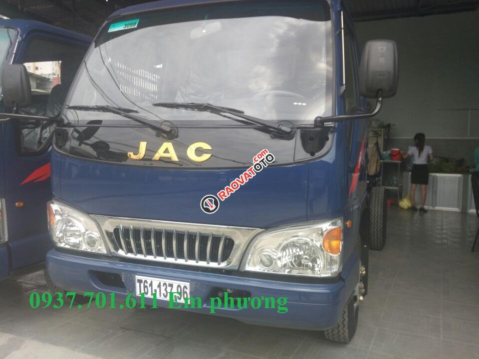 Bán xe tải Jac 2.4 tấn, trả góp 90% tặng trước bạ-1