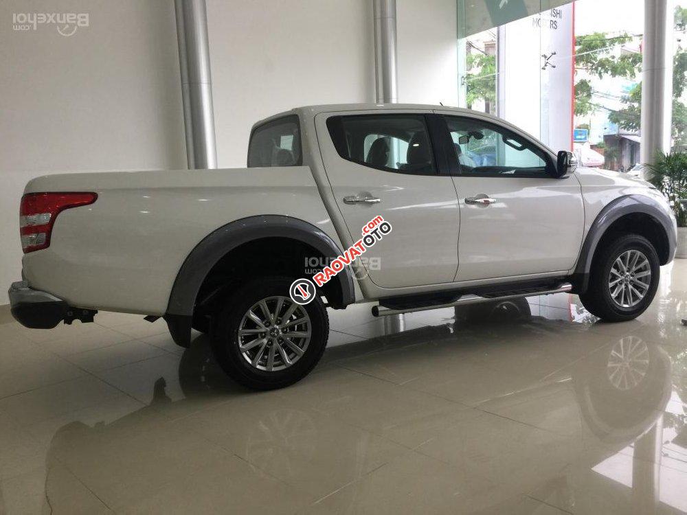 Bán Mitsubishi Triton tại Đà Nẵng, màu trắng, nhập khẩu Thái Lan, xe giao ngay, LH Quang 0905596067-7