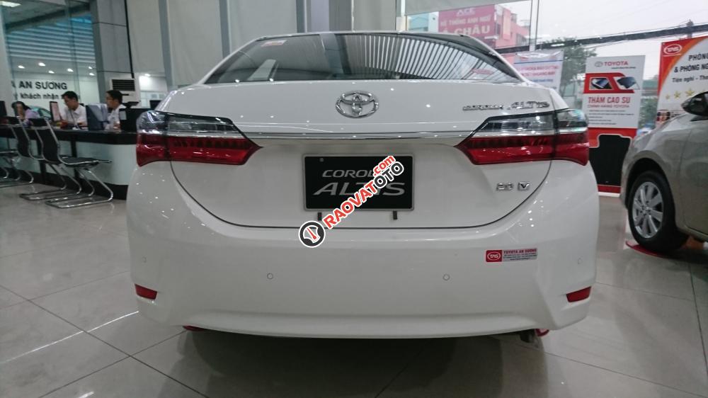 Bán Toyota Altis 2.0V Luxury 2018, đẳng cấp trong phân khúc, an toàn tuyệt đối, sở hữu ngay với 10% trả trước-3