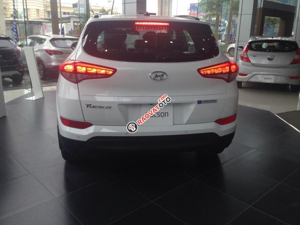 Hyundai Lạng Sơn_Tucson khuyến mại tháng 10 lên đến 40 triệu đồng, năm 2017, màu trắng-2