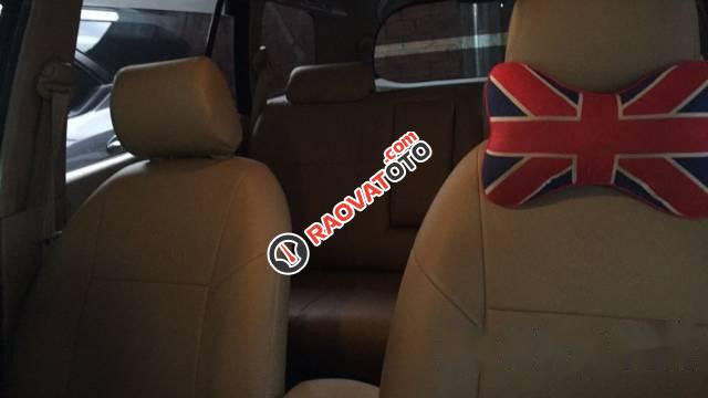 Bán gấp Toyota Innova đời 2008, màu bạc-4