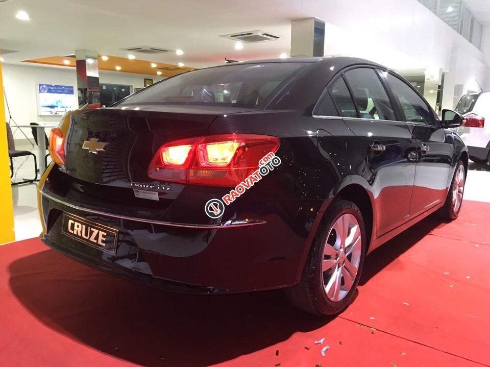 Bán Chevrolet Cruze 2017 được ưa chuộng hàng đầu trên thế giới dòng sedan, hỗ trợ lên đến 100%-5