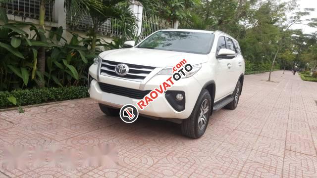 Bán Toyota Fortuner MT đời 2017, màu trắng-1