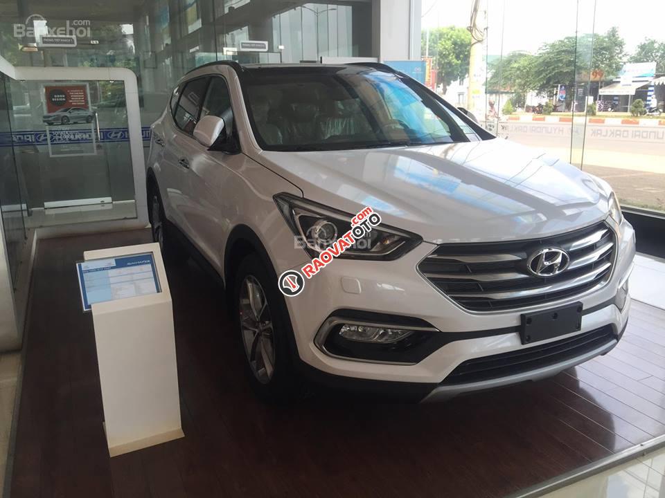 Bán Hyundai Santa Fe 2.2 màu trắng, có xe giao ngay, hỗ trợ trả góp 0961917516-4